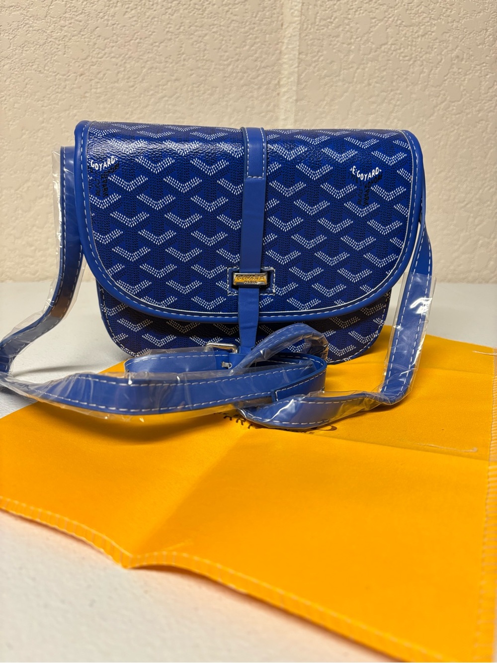 Blue Crossbody Shoulder Bag with Pattern